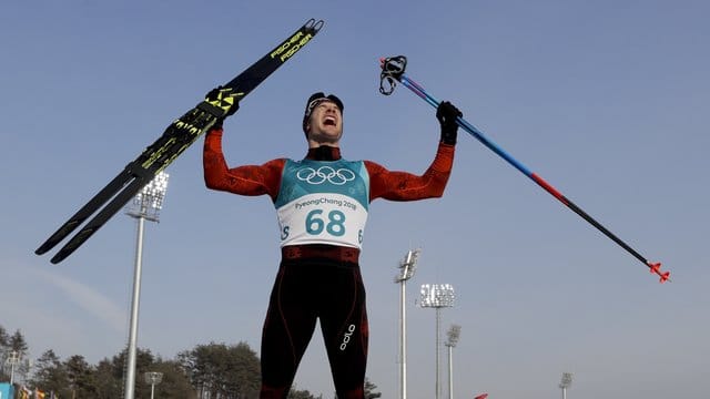 Langläufer Dario Cologna aus der Schweiz ist nun vierfache Olympiasieger. Langläufer Dario Cologna aus der Schweiz ist nun vierfache Olympiasieger.