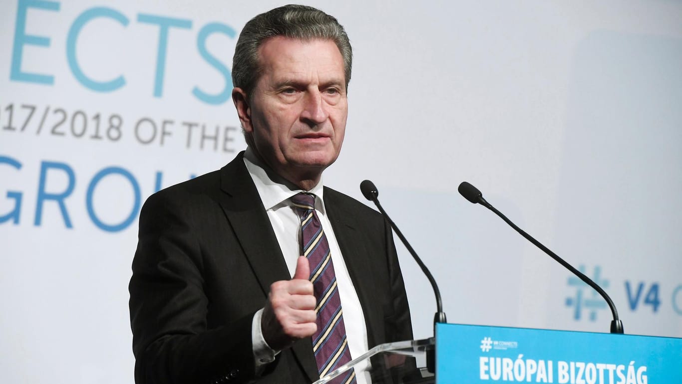 EU-Kommissar Günther Oettinger (CDU) in Ungarn: Der EU-Haushaltskommissar fordert zusätzliche Leistungen von Deutschland an die EU.