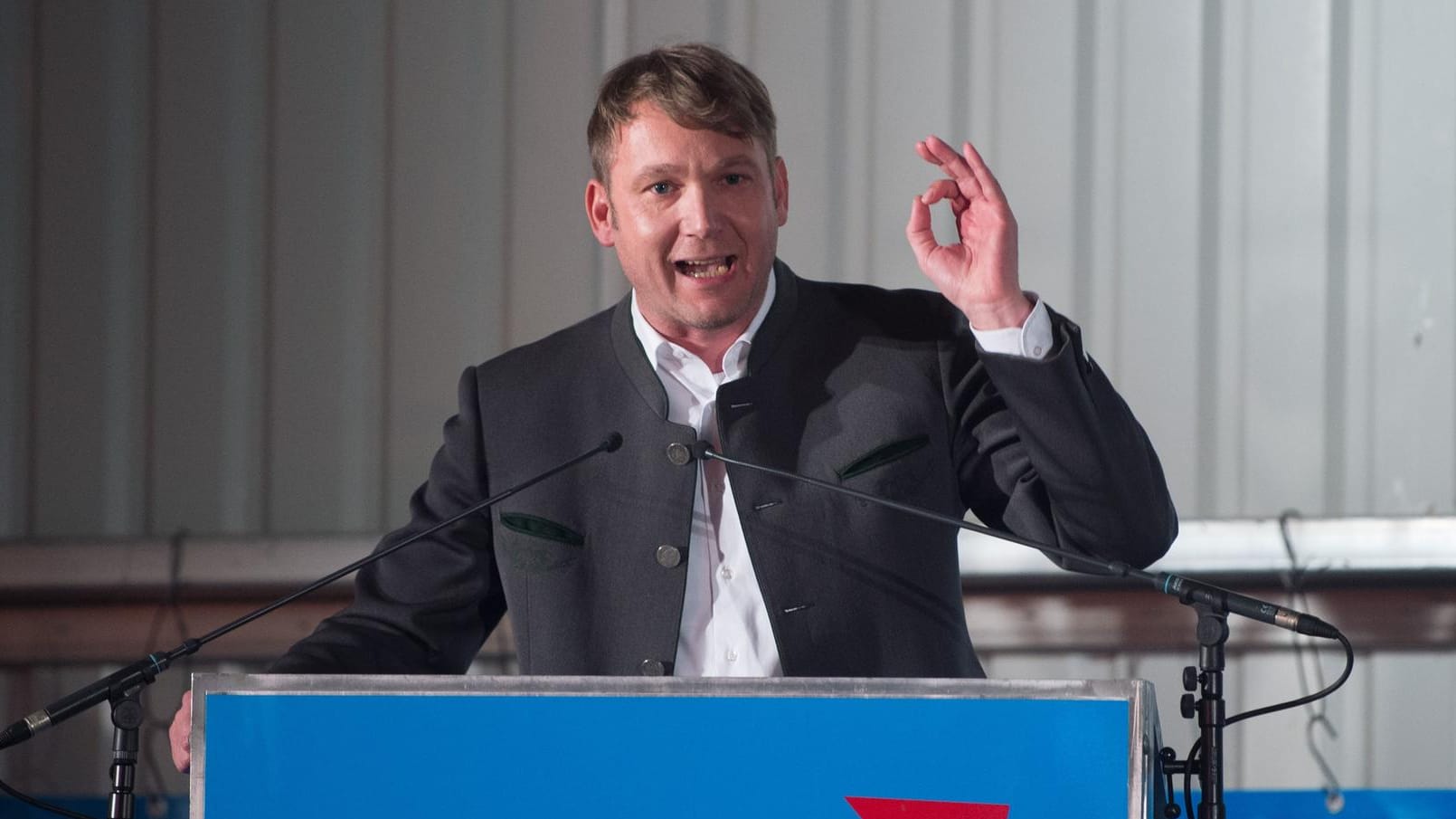 André Poggenburg: Der Landesvorsitzende der AfD Sachsen hat wegen türkenfeindlicher Äußerungen eine Abmahnung seiner Partei erhalten.