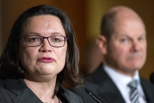 Andrea Nahles und Olaf Scholz starten eine Werbetour für die Koalition mit der Union.