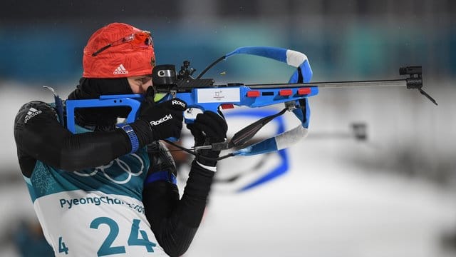 Visiert beim Massenstart seine erste olympische Einzelmedaille: Biathlet Simon Schempp. Visiert beim Massenstart seine erste olympische Einzelmedaille: Biathlet Simon Schempp.