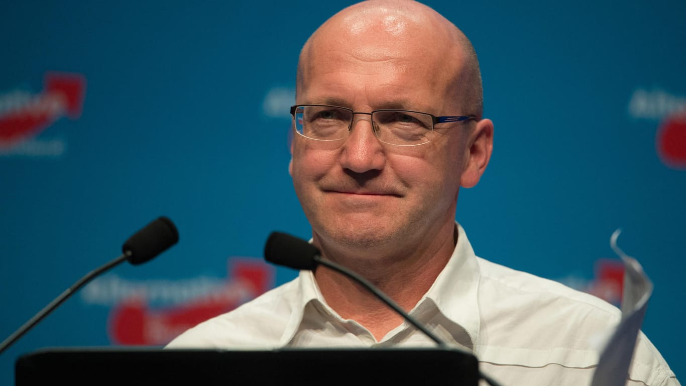 AfD-Mitglied Dieter Amann: Der Politiker hat eine Sprachstörung.