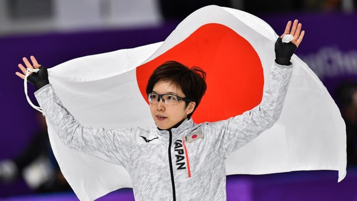 Nao Kodaira hat das erste Eisschnelllauf-Gold für Japan geholt.