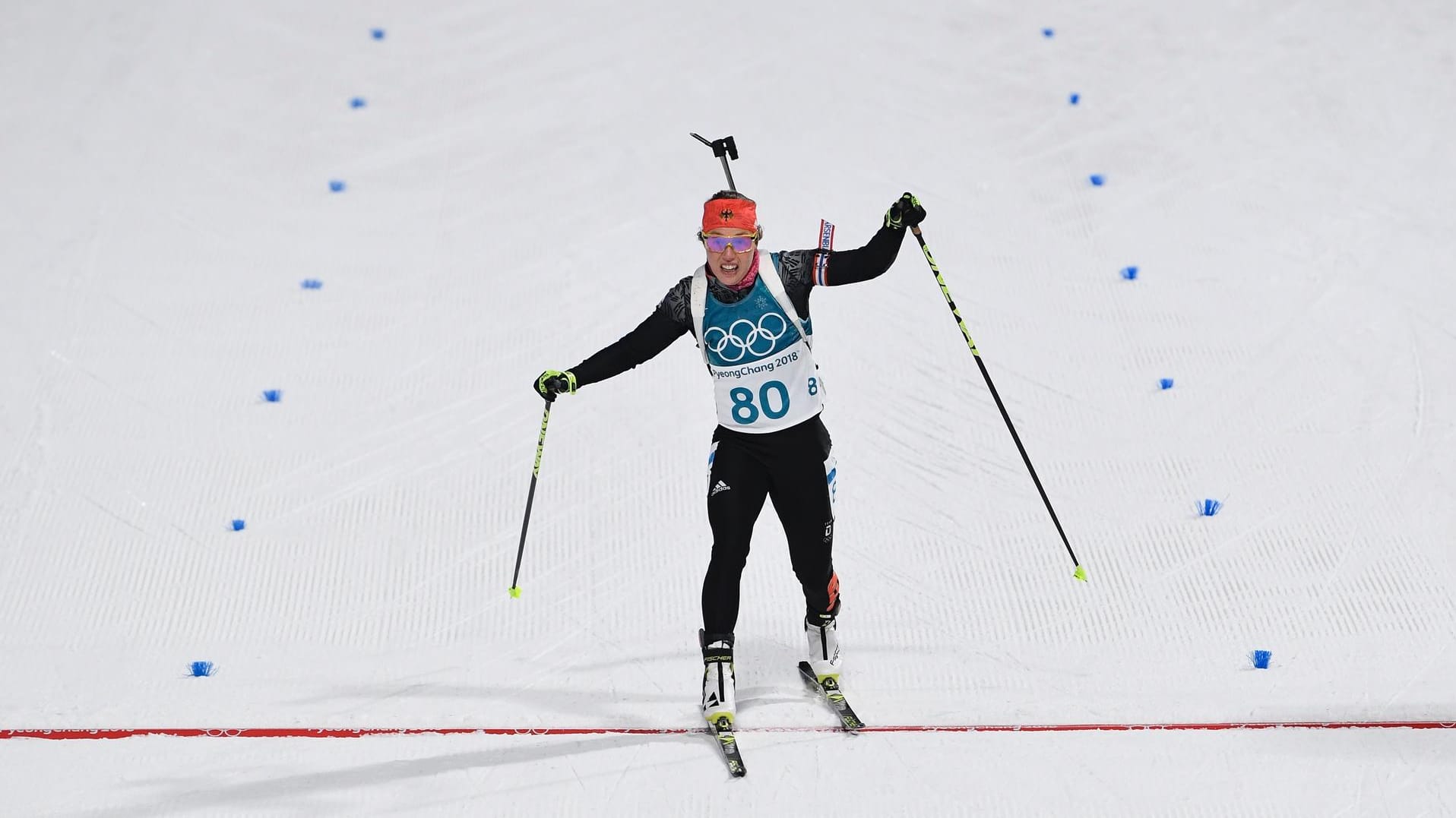 Über dem Zielstrich: Biathletin Laura Dahlmeier holte im Einzelrennen Bronze. Im Sprint und in der Verfolgung gewann die 24-Jährige sogar.