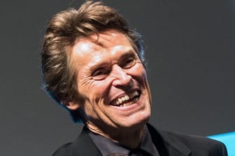 Der US-Schauspieler Willem Dafoe steht eine neue Trophäe ins Haus.