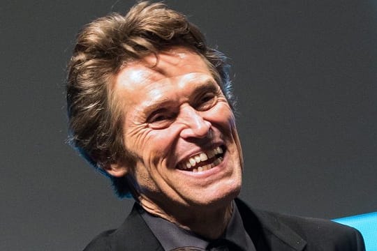 Der US-Schauspieler Willem Dafoe steht eine neue Trophäe ins Haus.