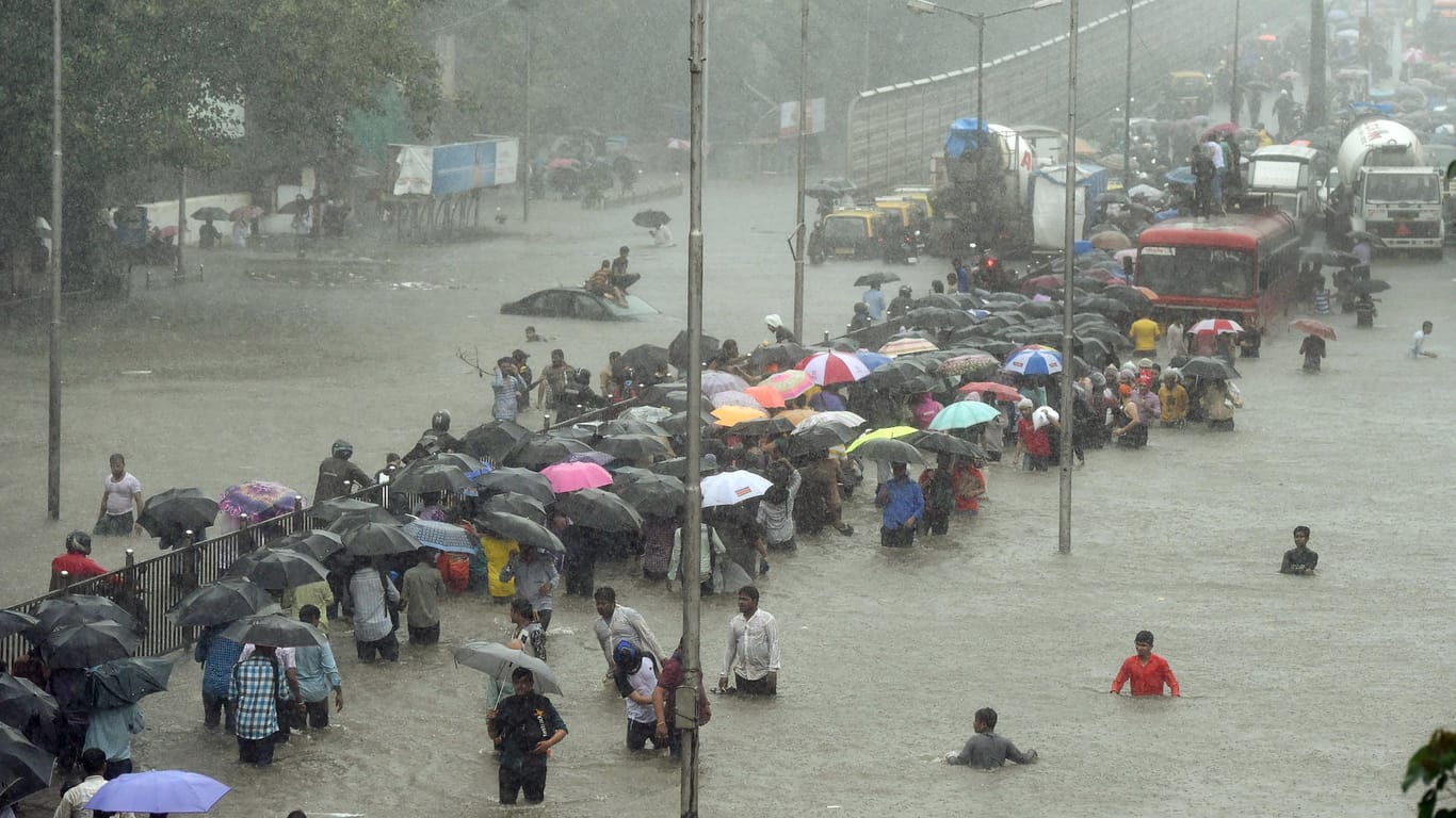 Für Tausende Menschen bedeute der Monsun in Asien den Verlust ihrer Existenz. In den Medien spielte er nur eine Randnotiz, so die Jury.