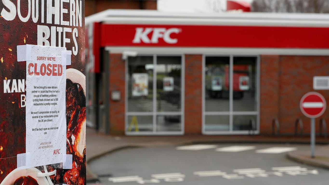 KFC-Filiale in England: Auch dieses Restaurant musste wegen Lieferproblemen schließen.