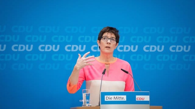 Annegret Kramp-Karrenbauer will das Profil der CDU als Volkspartei für die "ganz breite Mitte" wieder stärken.