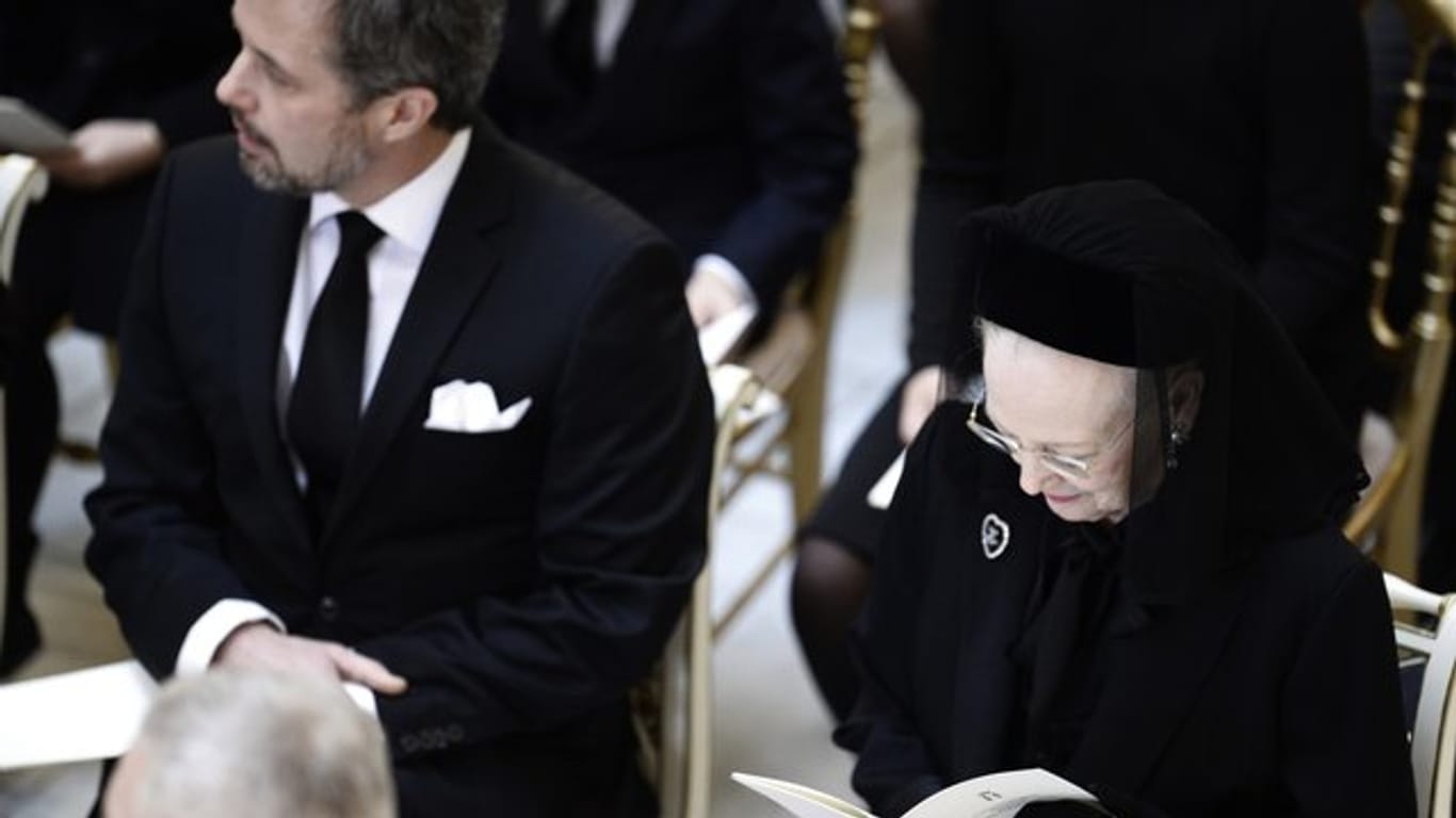 Ein emotionaler Abschied: Königin Margrethe und Kronprinz Frederik.