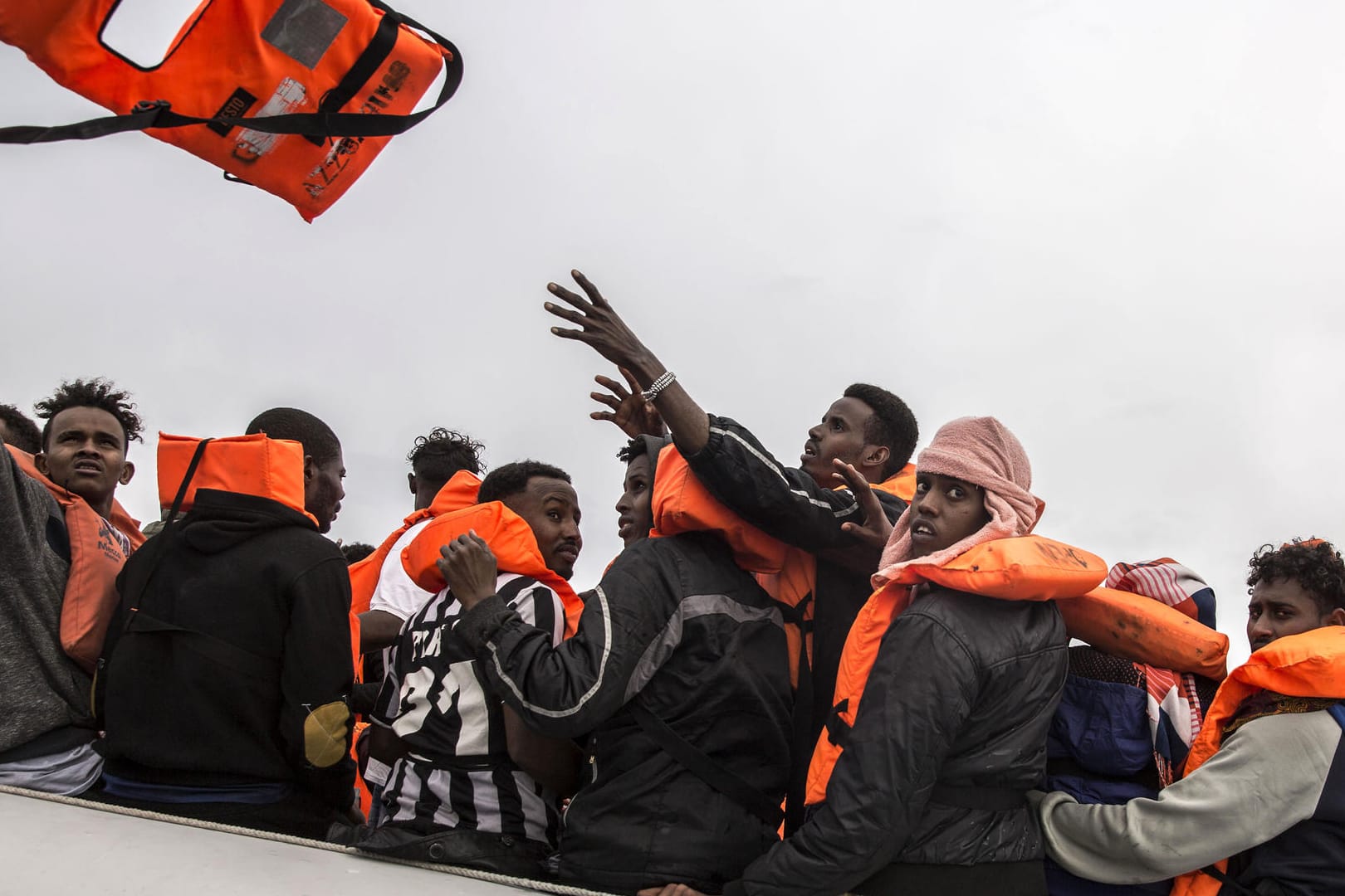 Flüchtlinge im Mittelmeer: Mittlerweile hat sich die Zahl der nach Europa kommenden Migranten stark reduziert.