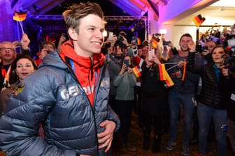 Pyeongchang 2018: Andreas Wellinger wird nach seinem Olympiasieg im Deutsches Haus empfangen.