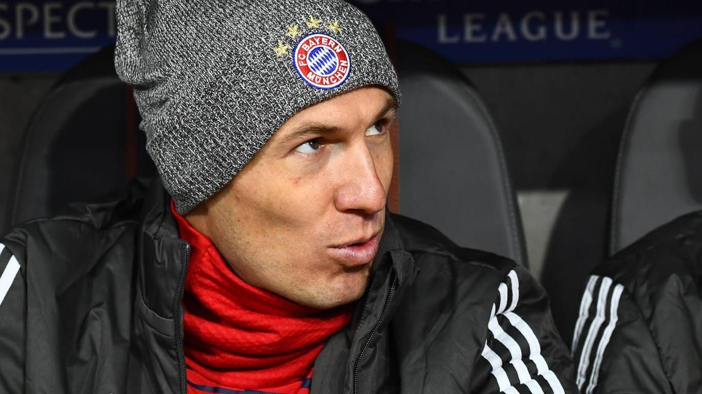 Arjen Robben: Der Bayern-Star saß gegen Besiktas lange auf der Bank und war wütend darüber.