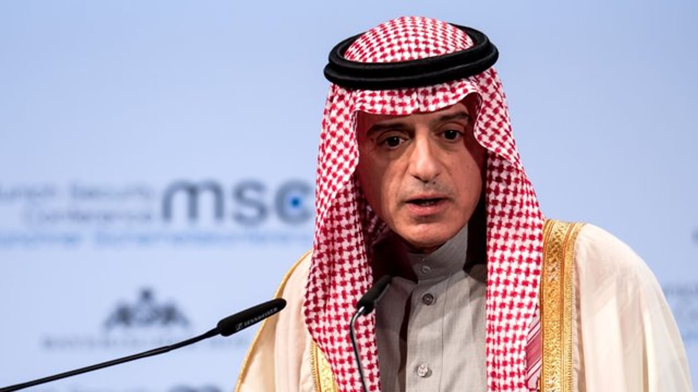 "Wir wollen sicherstellen, dass Saudi-Arabien nicht wie ein Fußball behandelt wird", sagt Adel al-Dschubair.
