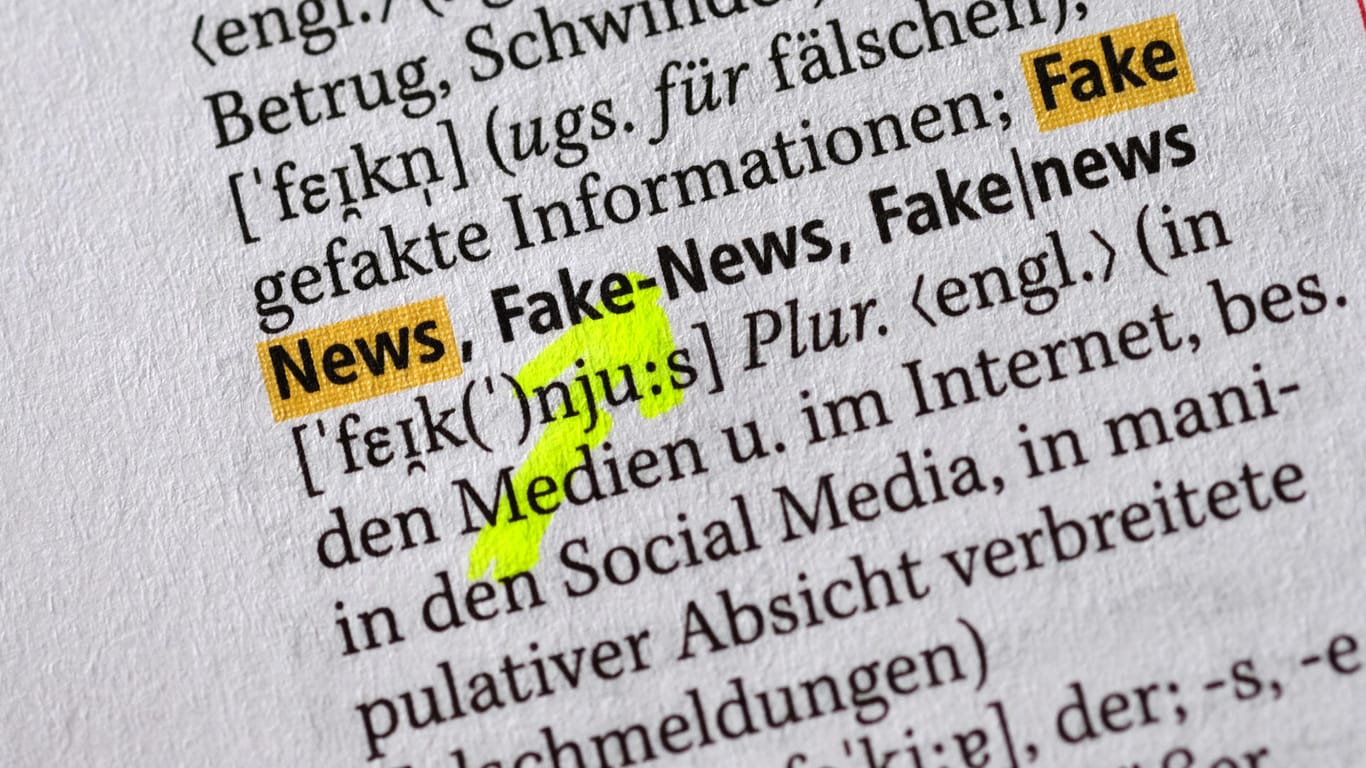 Der Begriff "Fake-News" für Falschnachrichten steht im neuen Duden: Durch ein Online-Spiel sollen Nutzer lernen, Falschnachrichten zu erkennen.