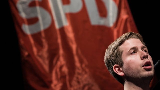 Juso-Chef Kevin Kühnert: "Wir haben von Anfang an gesagt, dass das eine plumpe Fälschung ist. Juso-Chef Kevin Kühnert: "Wir haben von Anfang an gesagt, dass das eine plumpe Fälschung ist.