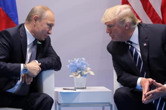 Waldimir Putin im Gespräch mit Donald Trump: Experten erwarten, dass Russland versuchen wird, auch die US-Kongresswahlen zu beeinflussen.