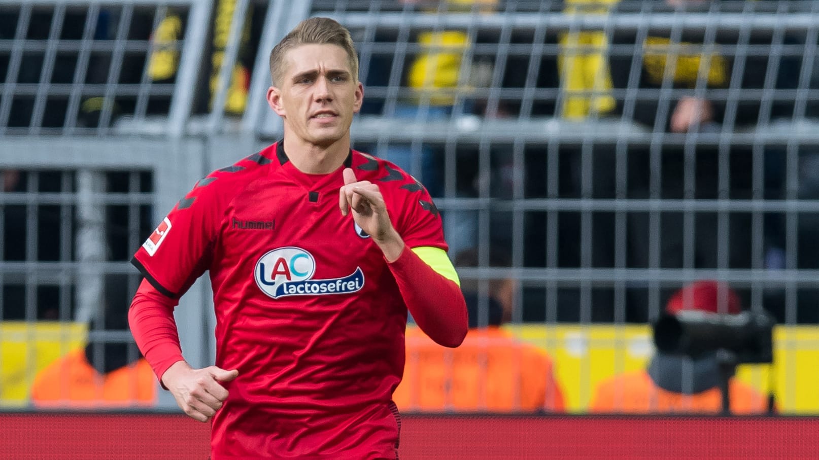 Für Nils Petersen läuft es in der aktuellen Saison: Elf Bundesliga-Tore konnte der SC-Stürmer bereits bejubeln.