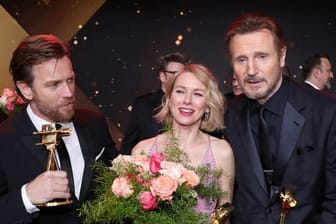 Star-Power in Hamburg: Ewan McGregor (l), Naomi Watts und Liam Neeson.