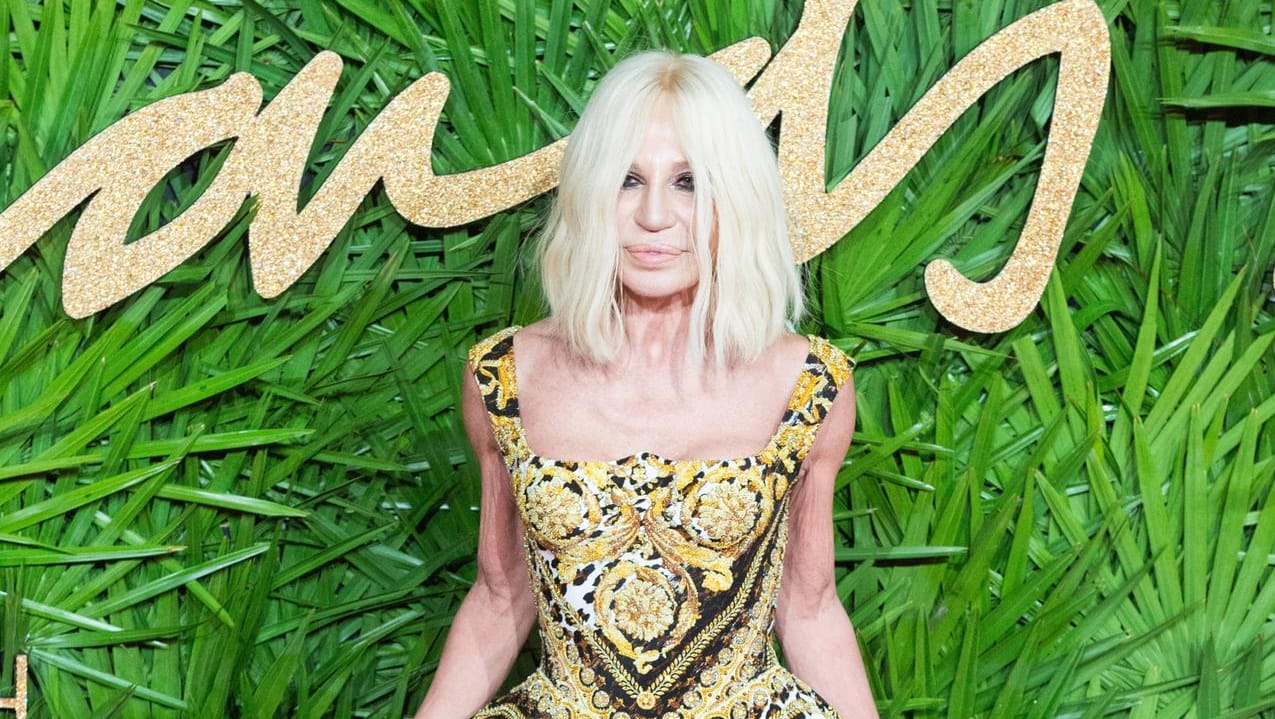 Donatella Versace: Blond ist für sie offenbar mehr als eine Haarfarbe.