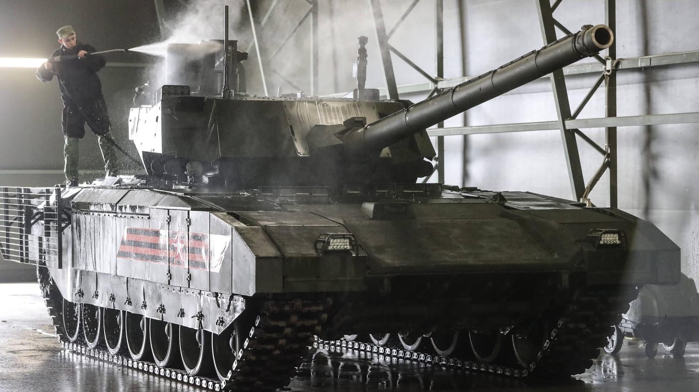 Russischer Amata T-14-Panzer: Nato-Panzern weit überlegen.