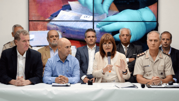 Argentiniens Sicherheitsministerin Particia Bullrich bei der Pressekonferenz: Der Drahtzieher "Mr. K" sei mnoch auf der Flucht, die deutschen Behörden informiert.