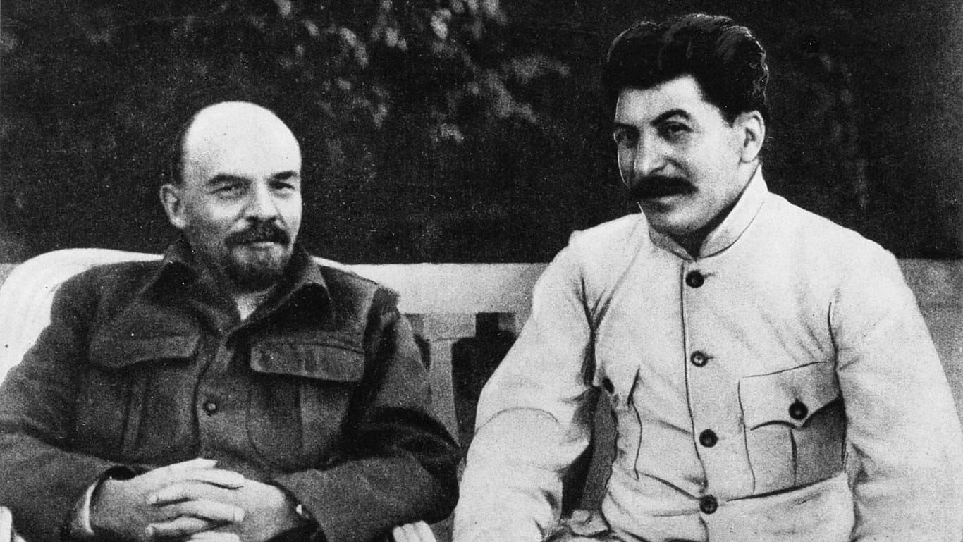 Lenin und Stalin 1922: Die beiden Bolschewisten herrschten mit eisener Hand über Russland.