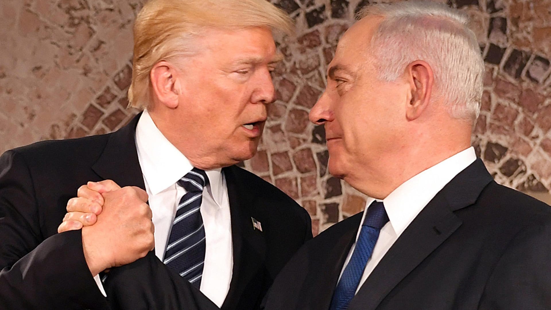 Trump mit Israels Regierungschef Netanjahu: Schon im Mai soll die US-Botschaft in Jerusalem offenbar eröffnen.