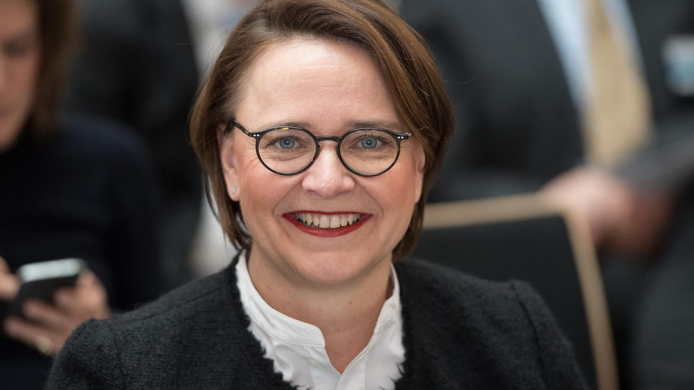 Annette Widmann-Mauz, parlamentarische Staatssekretärin beim Bundesminister für Gesundheit.