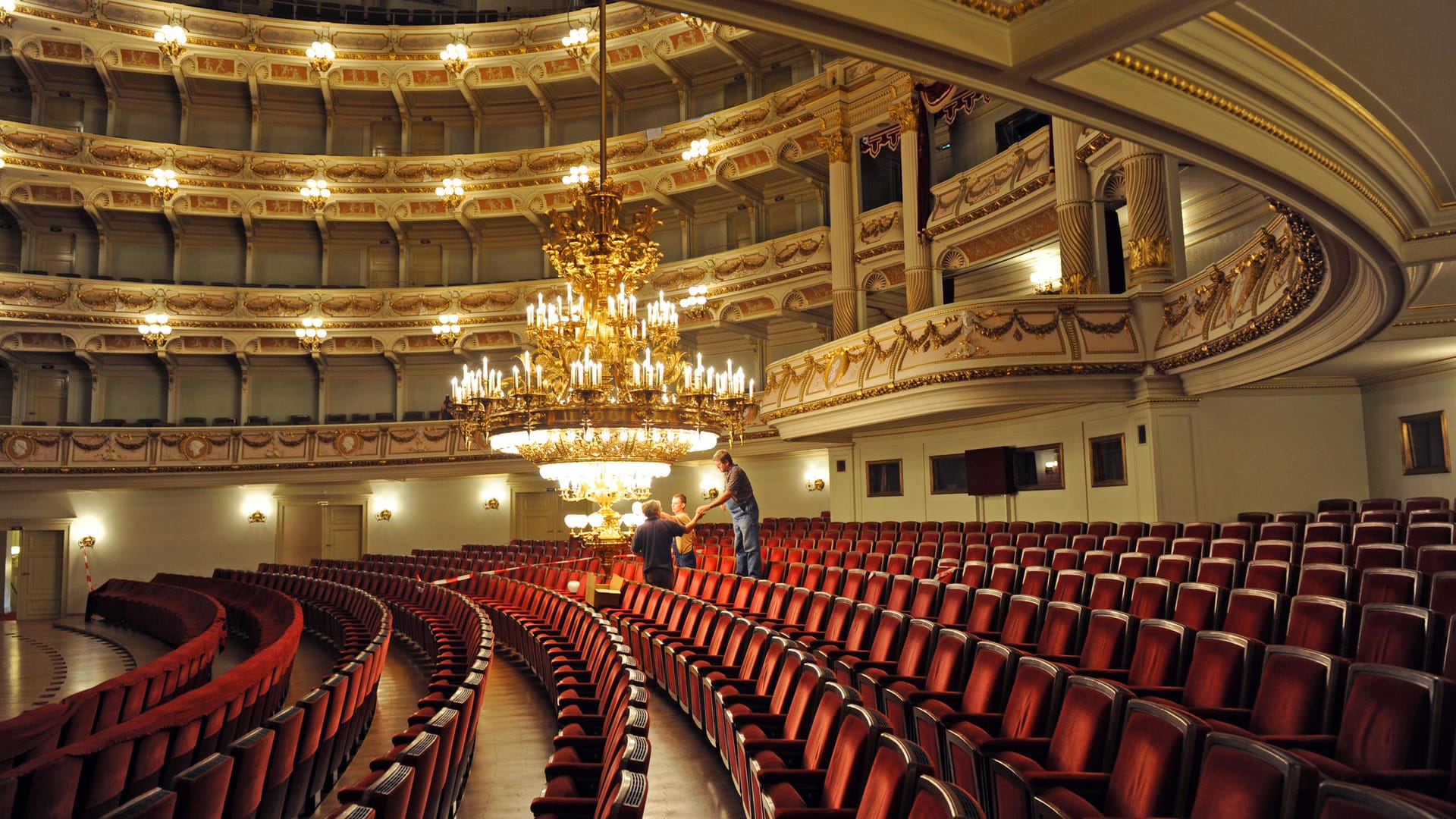 Der Zuschauerraum der Semperoper in Dresden. Im Dezember sorgten hier Dynamo-Fans für Stimmung.