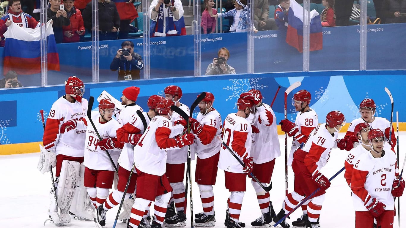 Die russischen Eishockeyspieler könnten im Olympiafinale gegen Deutschland am letzte Tag der Spiele die zweite Goldmedaille für die "Olympischen Athleten aus Russland" holen. Dennoch ist die Bilanz bisher durchwachsen.
