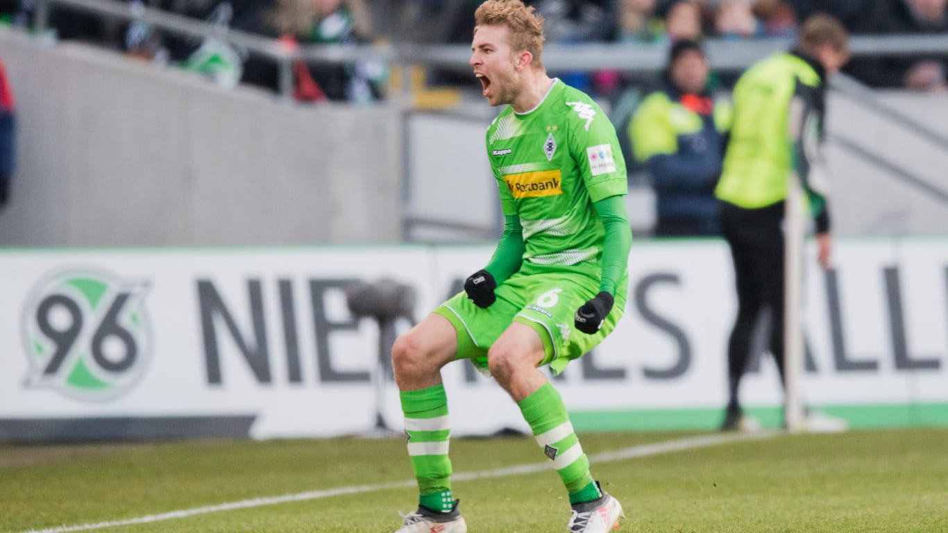 Gladbachs Christoph Kramer bejubelt sein Tor zum 1:0.