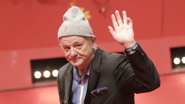 Bill Murray trotzt der Kälte mit einer Berlinale-Mütze.