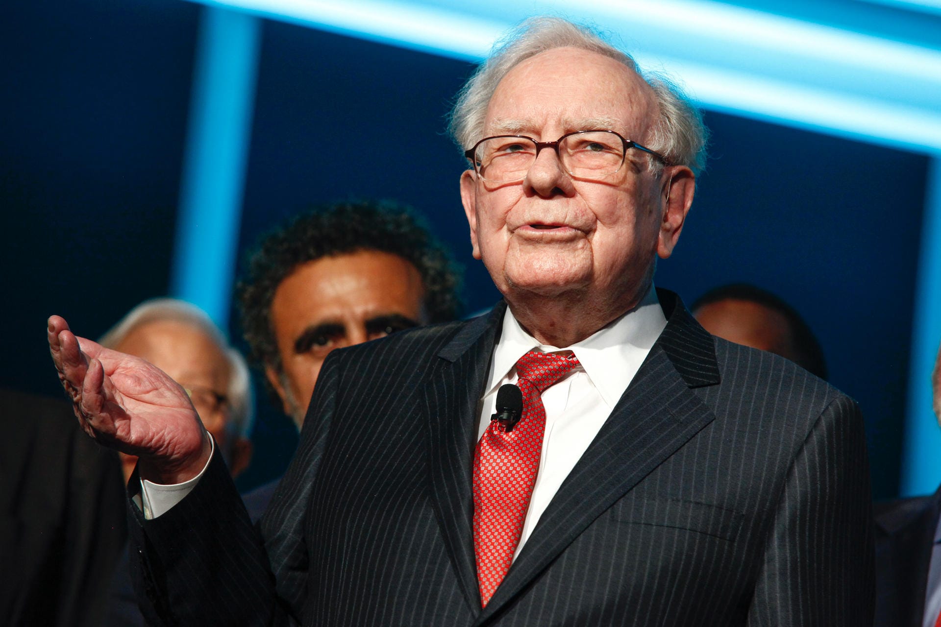 Warren Buffett bei Forbes-Gala: US-Investor verbucht Milliarden-Gewinn dank Steuerreform.