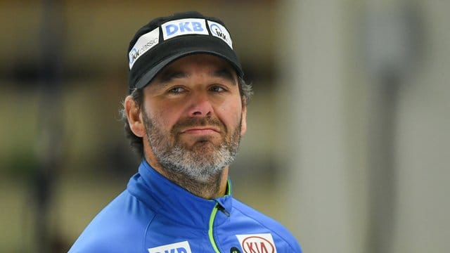 Der Eisschnelllauf-Bundestrainer Jan van Veen.