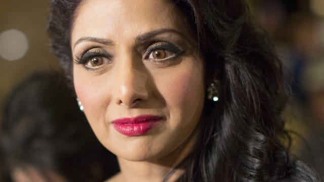 Sridevi Kapoor im Sommer 2013 bei einer Preisverleihung der Internationalen Indischen Filmakademie.