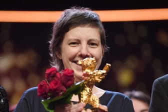 Die rumänische Regisseurin Adina Pintilie gewann mit "Touch Me Not" den Goldenen Bären.