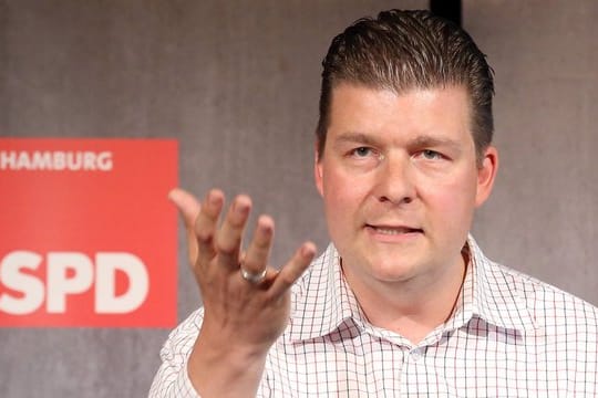 "Ich glaube, wenn wir ein gutes Ergebnis beim Mitgliederentscheid haben, die Regierung ihre Arbeit aufnimmt und auch die neue Parteivorsitzende Andrea Nahles, dann kommen wir auch in der Zustimmung wieder langsam nach vorne", sagt Dressel.