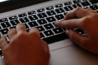 Macbook-Tastatur: Russische Hacker drangen in Olympia-Rechner ein.