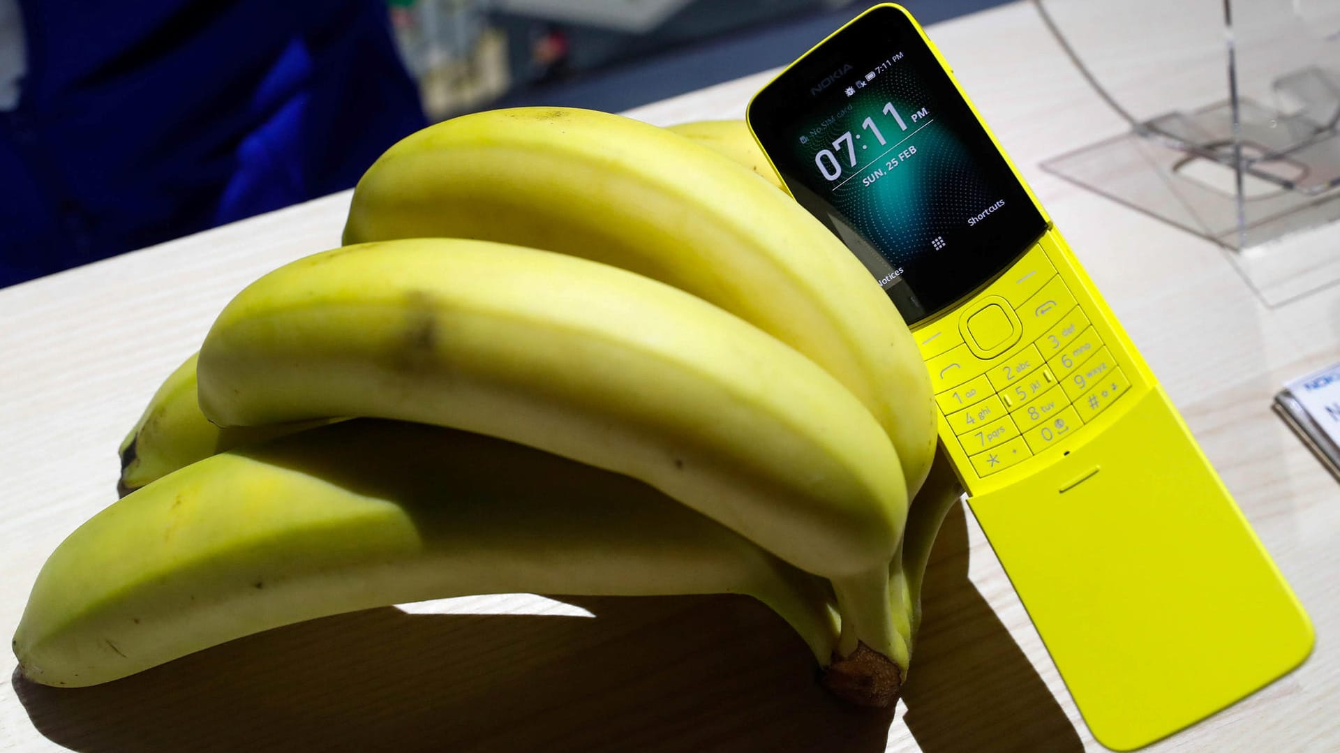 Neues Nokia 8110: Mit LTZ und Google Assistent an Bord.