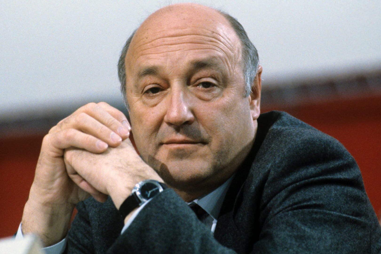 Der frühere Bundesarbeitsminister Herbert Ehrenberg im Januar 1983: In diesem Jahr führte Ehrenberg die Künstlersozialkasse ein, bei der heute etwa 187.000 Menschen versichert sind.
