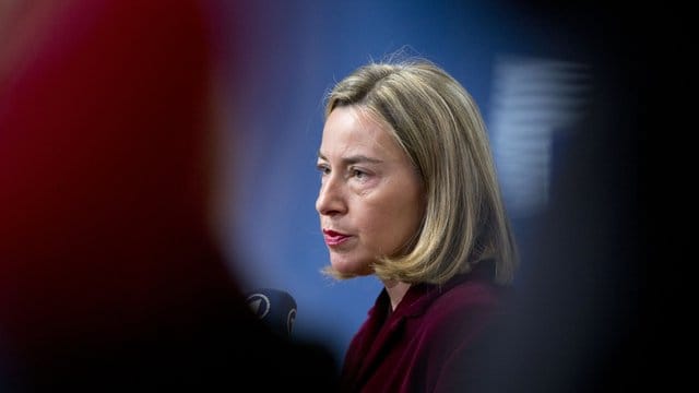 Die EU wirft den Militärs in Myanmar unter anderem Vergewaltigungen und Hinrichtungen vor.