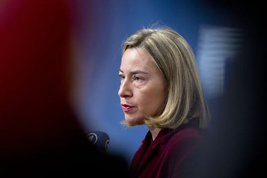 Die EU wirft den Militärs in Myanmar unter anderem Vergewaltigungen und Hinrichtungen vor.