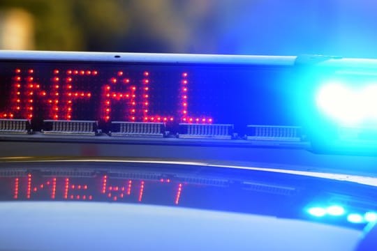 Ein Vierjähriger hat das Auto seiner Eltern geklaut, weil er einen Ausflug zum Spielplatz machen wollte. (Symbolbild)