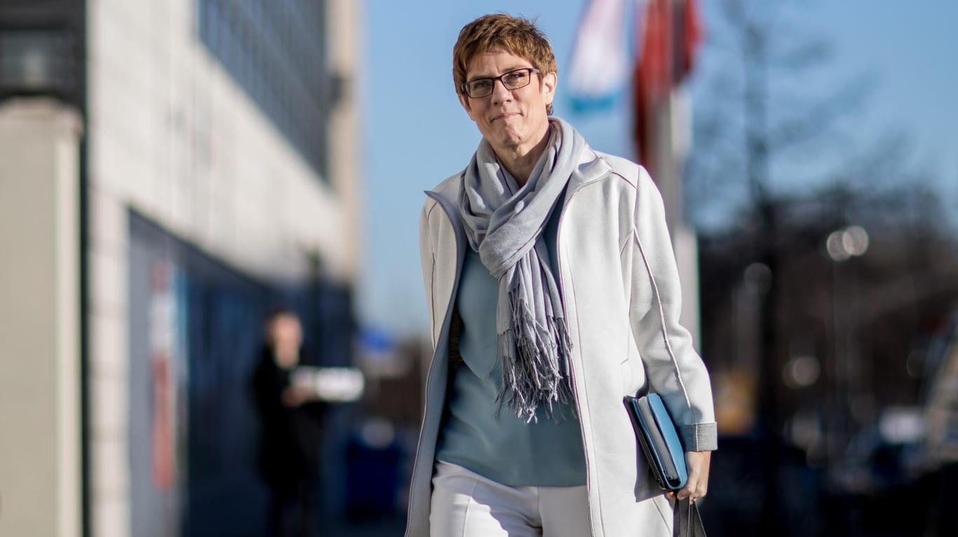 Annegret Kramp-Karrenbauer: Die saarländische Ministerpräsidentin wechselt als Generalsekretärin der CDU nach Berlin.