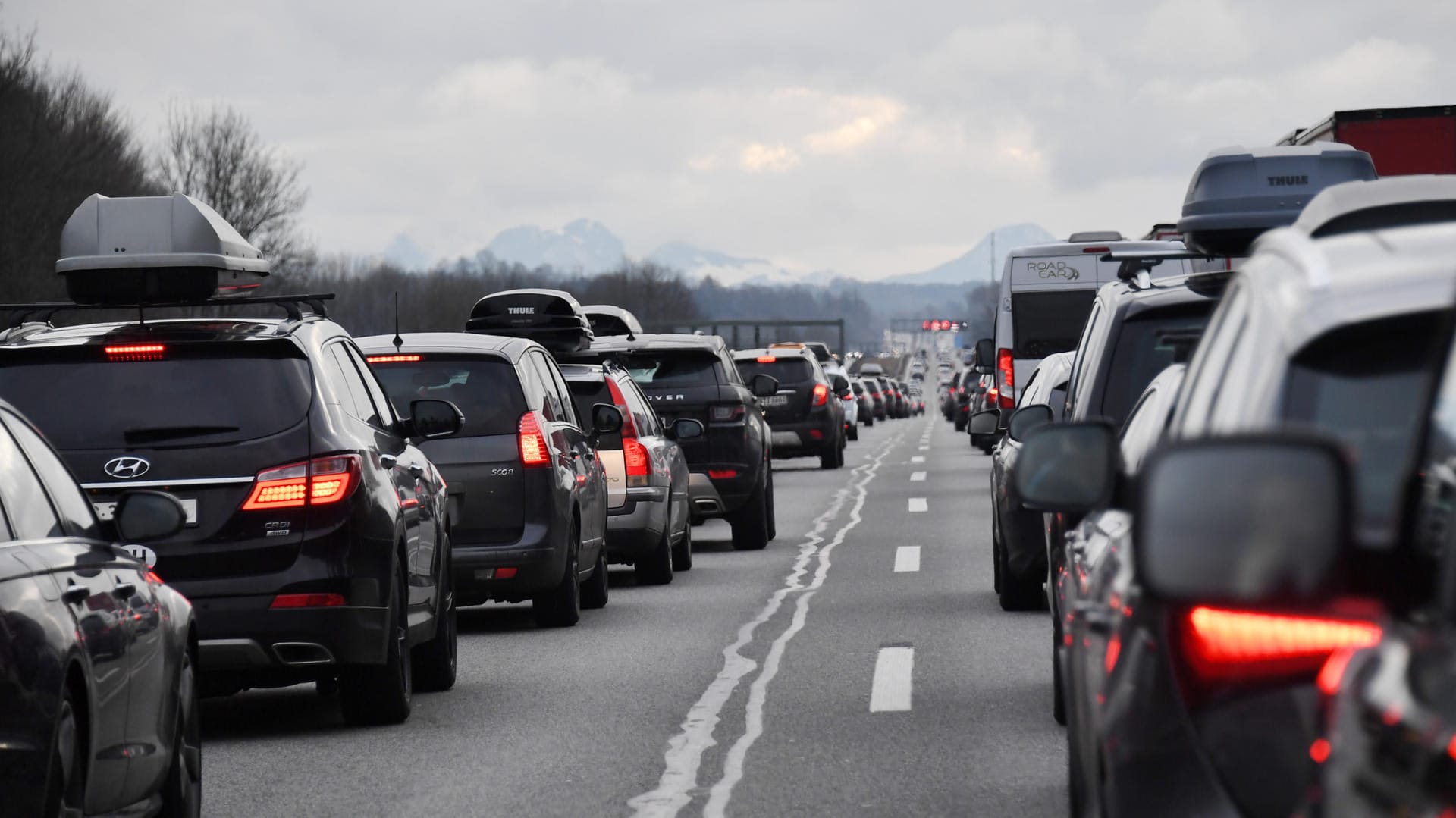 Rettungsgasse: In Dortmund kam es zu einem absurden Vorfall. (Symbolbild)