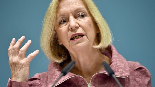Wanka hatte in einer Mitteilung, die über ihr Ministerium verbreitet worden war, eine "Rote Karte" für die AfD gefordert.