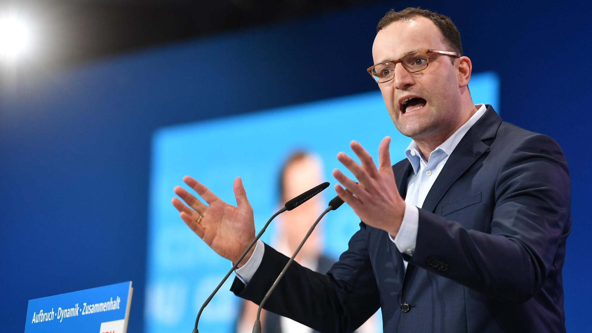 Der designierte Gesundheitsminister Jens Spahn (CDU): Spahn fordert schnelle Arzttermine für Patienten jeder Krankenkasse. Der designierte Gesundheitsminister Jens Spahn (CDU): Spahn fordert schnelle Arzttermine für Patienten jeder Krankenkasse.