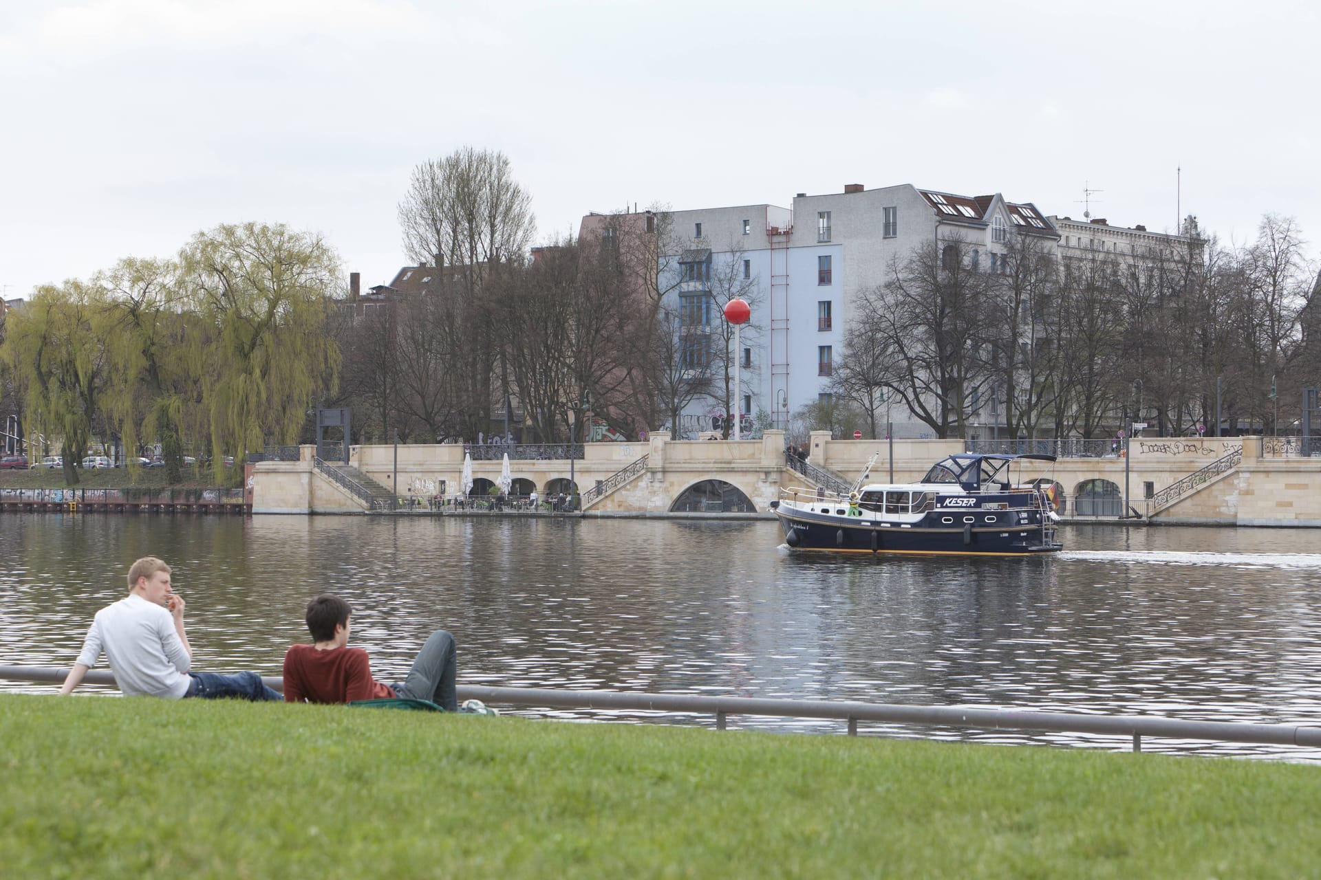 May-Ayim-Ufer in Berlin: Vor acht Jahren wurde das ehemalige Gröbenufer umbenannt.