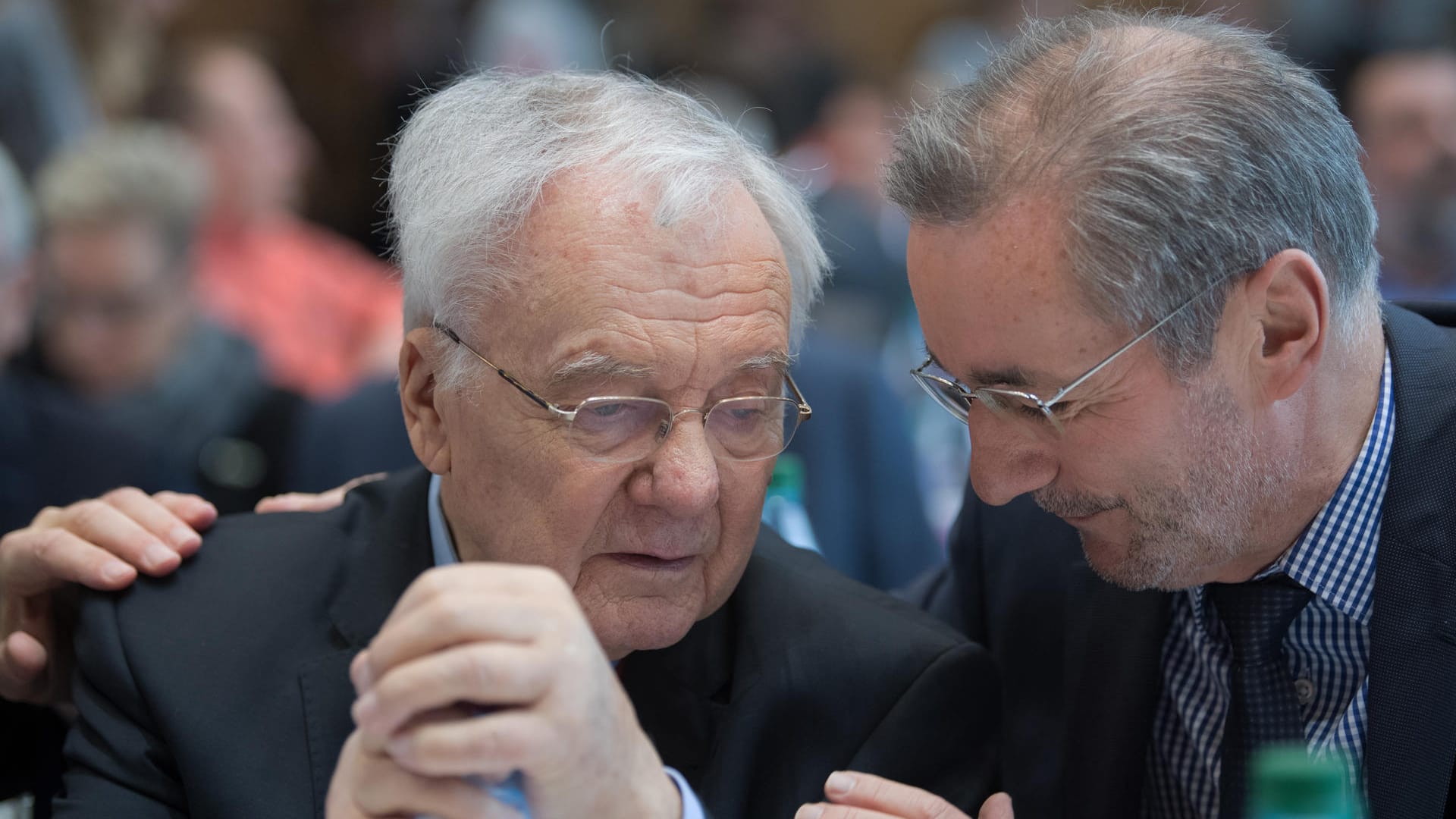 Manfred Stolpe, Matthias Platzeck: Die beiden ehemaligen brandenburgischen Ministerpräsidenten stiegen danach in der SPD auf.